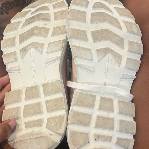 Alexander McQueen Pink and White platform Sneakers - Picture 4 of 5